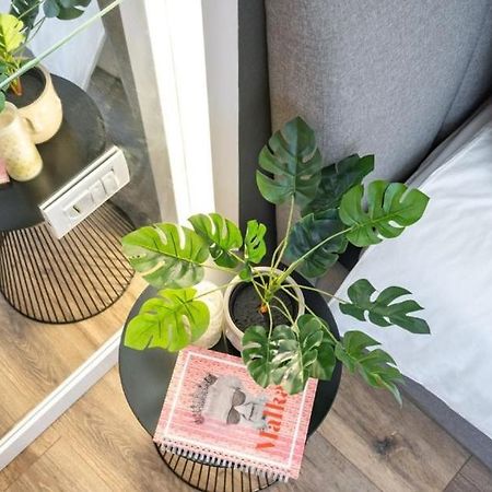 Majestic Apartament With View In Magheru 부쿠레슈티 외부 사진