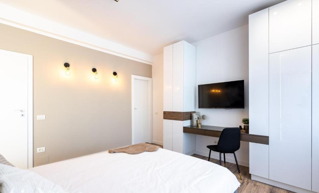 Majestic Apartament With View In Magheru 부쿠레슈티 외부 사진